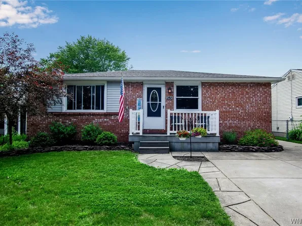 250 Argus Dr, Depew, NY 14043