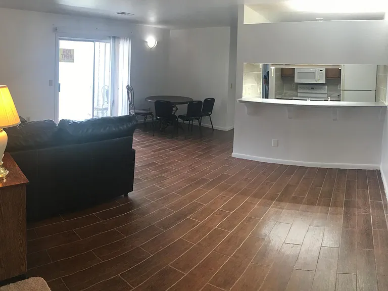 220 Elm St #404 — Photo 2