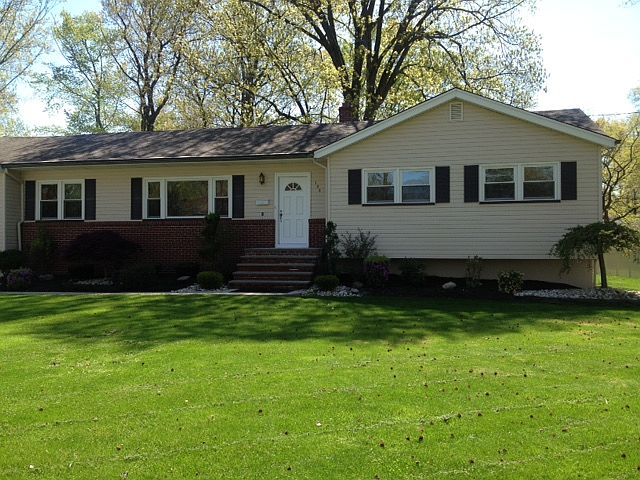 Beautiful, updated ranch
