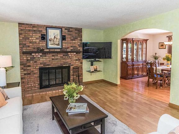 5th image of 4568 Alber Hill Dr