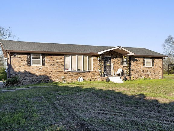 2nd image of 3007 Hydes Ferry Rd