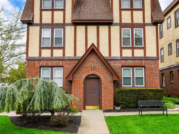 42 The Crescent #15, Babylon, NY 11702