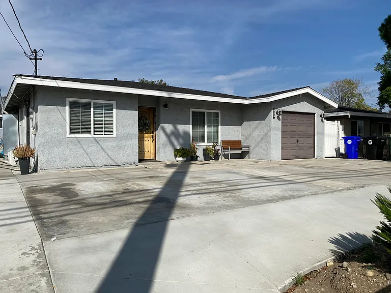 16586 Miller Ave — Photo 3