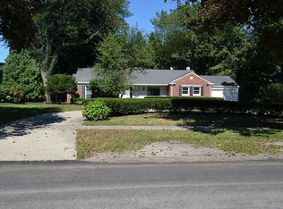 1586 Redding Rd, Birmingham, MI 48009