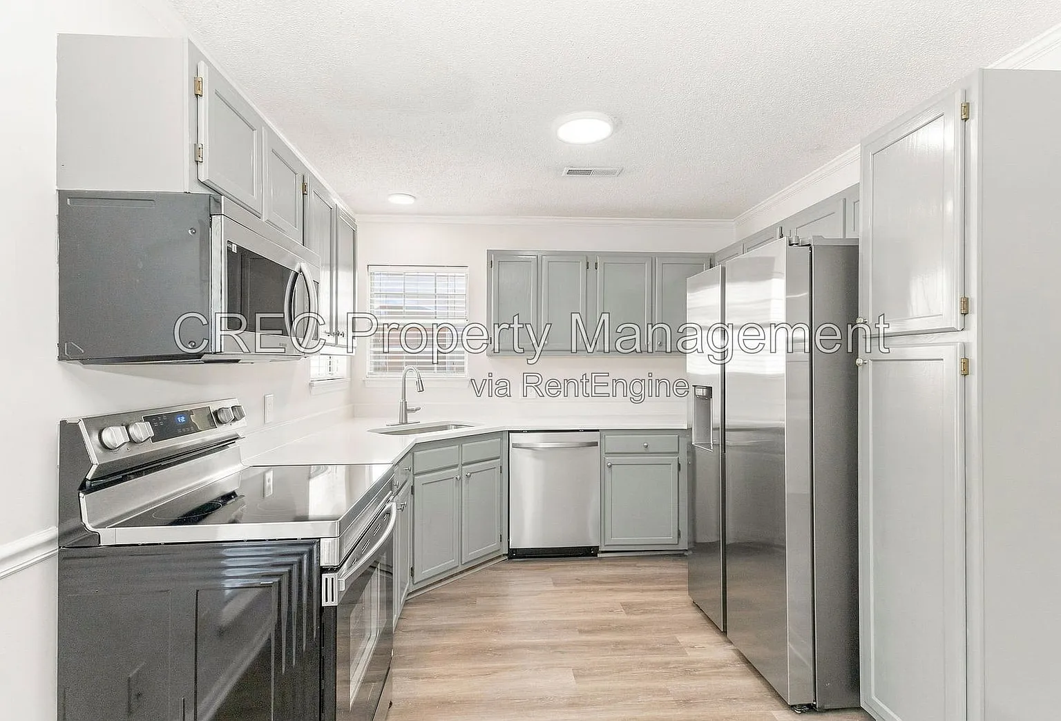 3 bed, 2.0 bath, 1253 sqft, $2,000 — Photo 2
