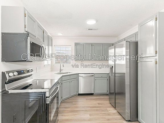 2nd image of 136 Chandler Dr