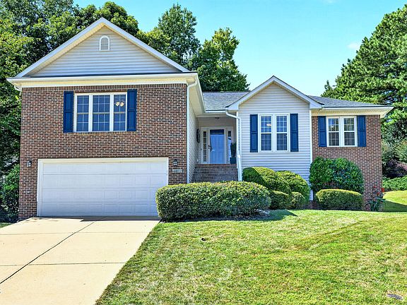 2nd image of 2312 Maplegreen Ln