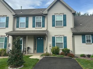 107 Tartan Ln, Hainesport, NJ 08036