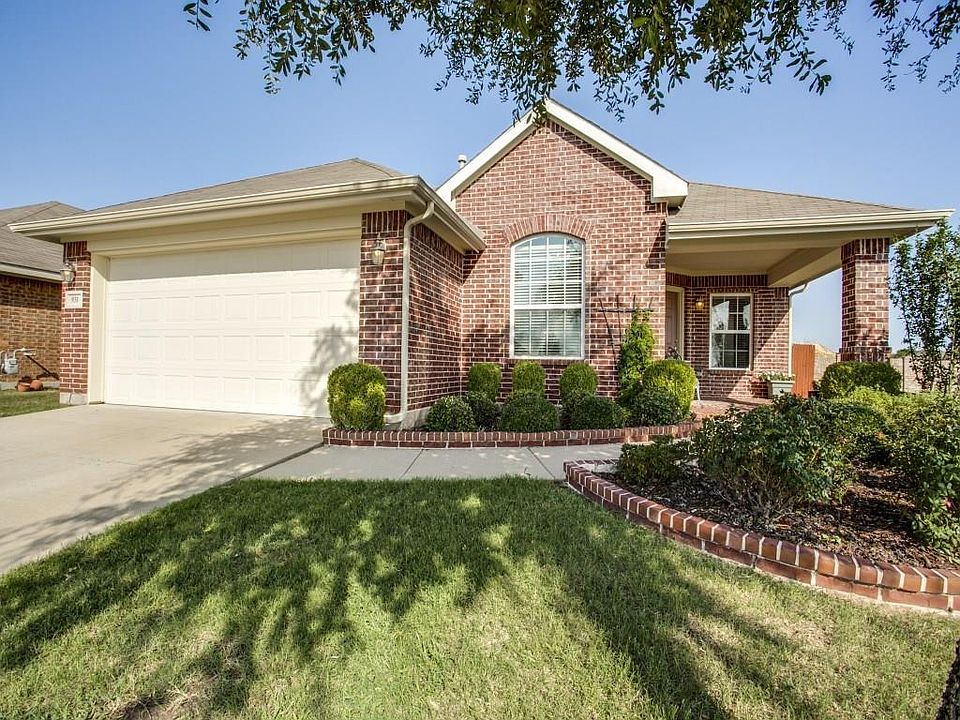 1st image of 931 Mangrove Dr