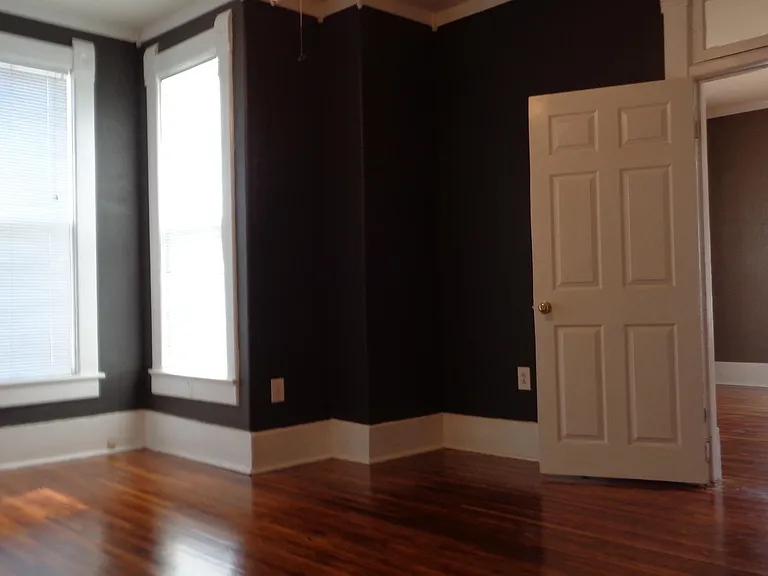 320 E Hickory St — Photo 7