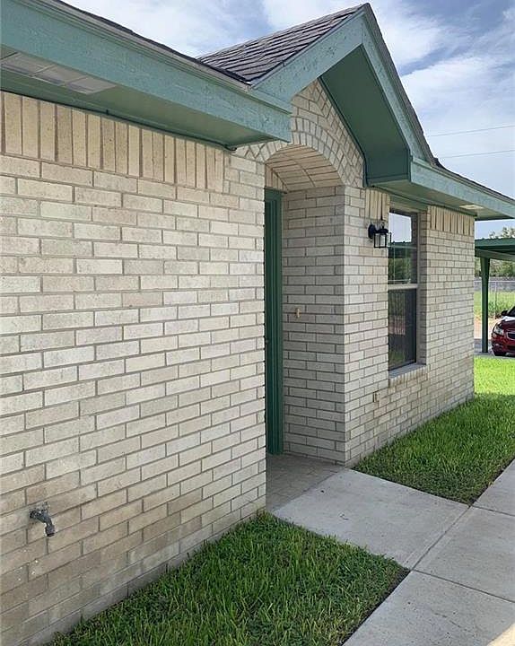 1st image of 1316 Acme Ln #B