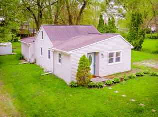 1325 Louise St, Crystal Lake, IL 60014