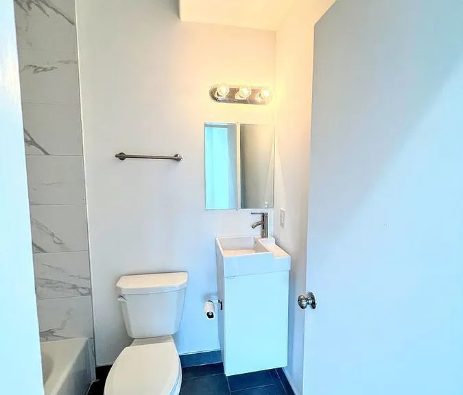 675 N 39th St #2 — Photo 17