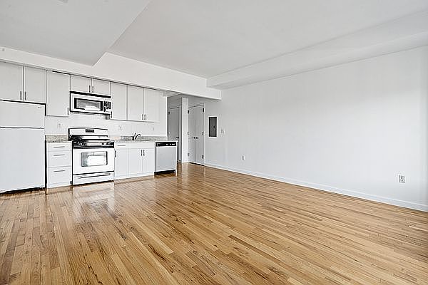 1st image of 620 W 143rd St APT 5g