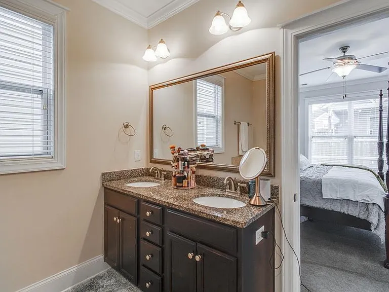 344 Dawsons Park Dr — Photo 15