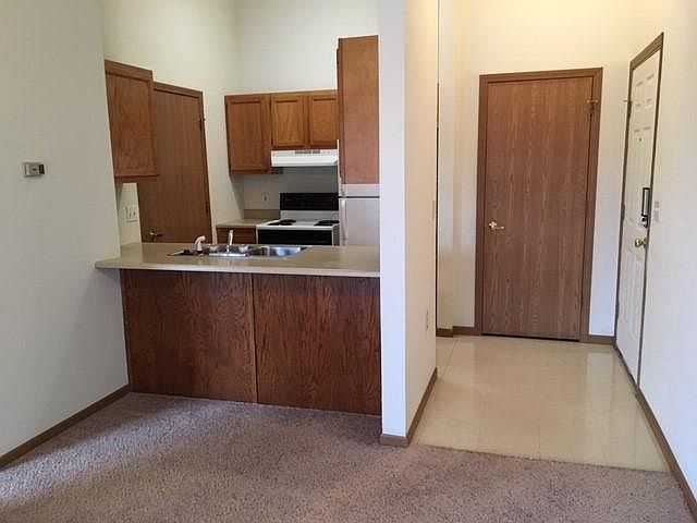 1st image of 7980 Sweetwater Ct