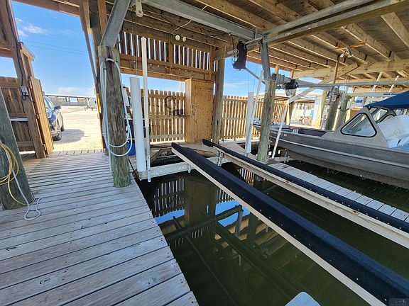 3rd image of 1119 State Highway 1 Boatslip #2