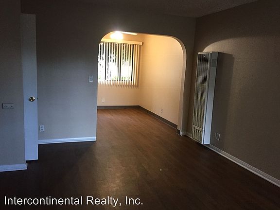 3rd image of 10842 Del Norte St APT 3