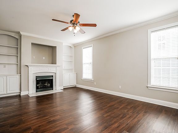 4th image of 308 Nelson Ln