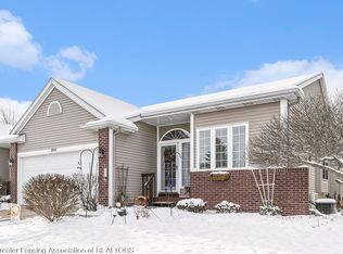 2545 Limerick Cir #8, Holt, MI 48842