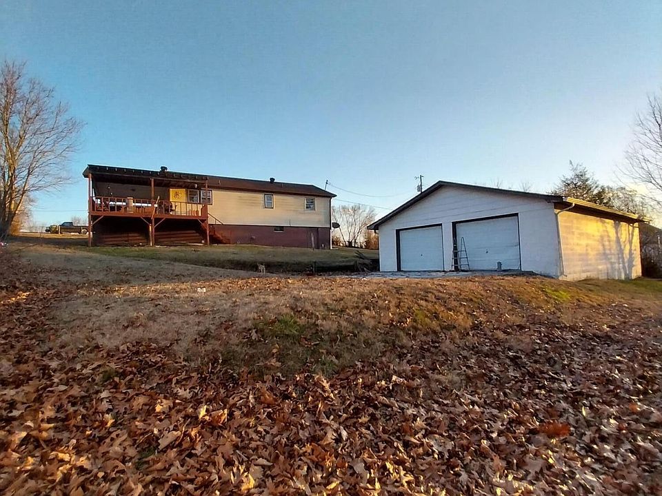 1st image of 838 Rose Hill Dr
