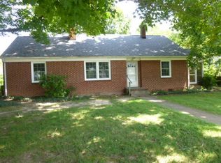 406 First Ave, Farmville, VA 23901
