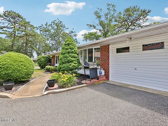 5th image of 996B Argyll Circle