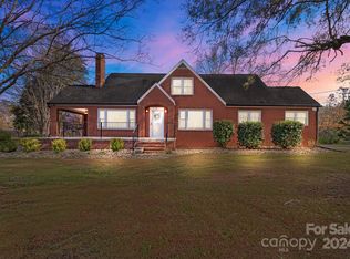 24694 Saint Martin Rd, Albemarle, NC 28001