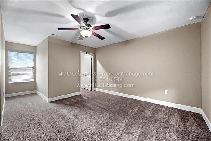 2110 Hickoryleaf Ln — Photo 8