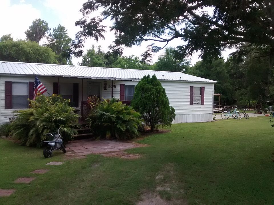 2nd image of 108 Oak Meadow Ln