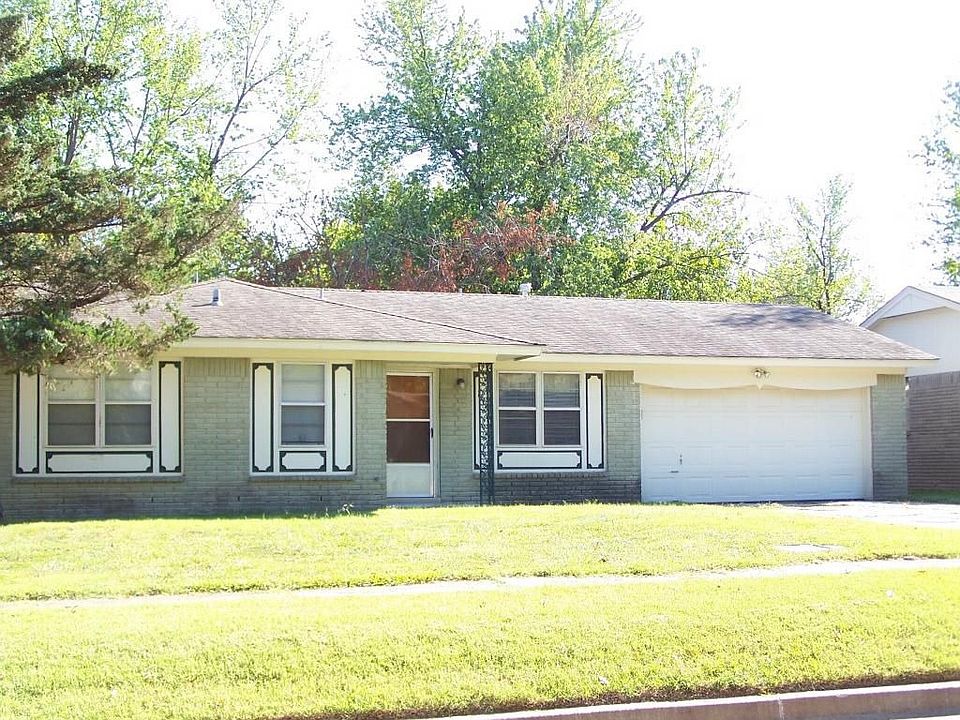 1st image of 1109 W 16th Pl