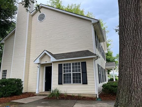 2nd image of 825 Selwyn Place Rd APT A