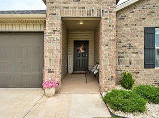 3504 Furrow Dr, Yukon, OK 73099