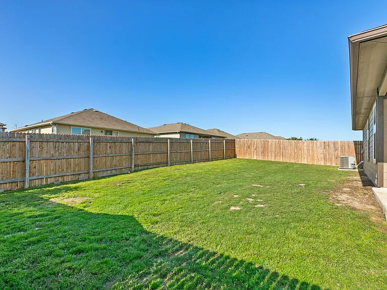 725 Liard River Rd — Photo 19