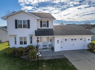630 Parkside Ave, Baraboo, WI 53913