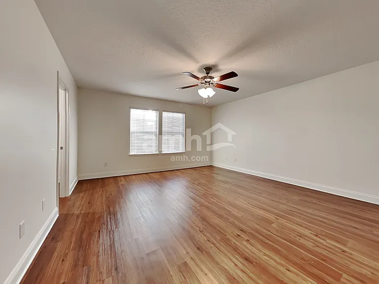 3275 Roundabout Dr — Photo 10