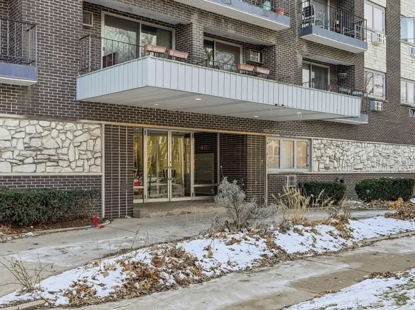 401 S Grove Ave APT 2F, Oak Park, IL 60302
