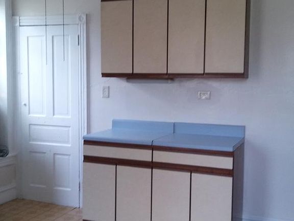 3rd image of 6340 Limekiln Pike #2B