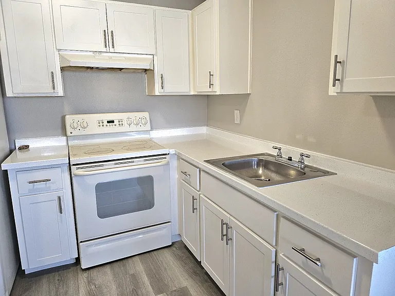 1725 W Vogel Ave #15 — Photo 6