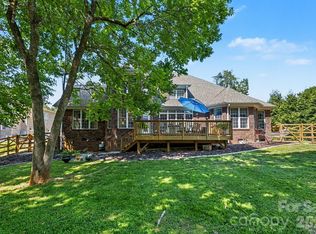 163 Evening Shadow Rd, Lake Wylie, SC 29710