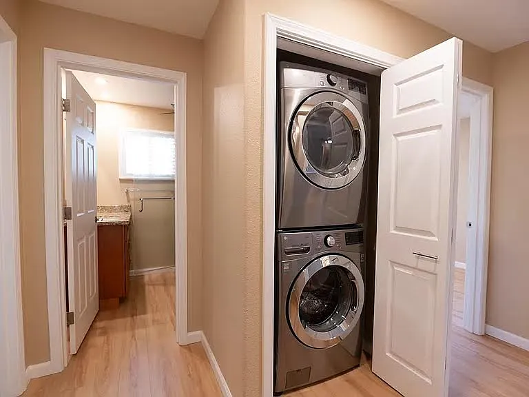 Stackable washer and dryer