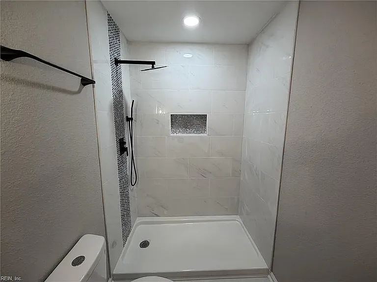 421 Morrison Ave — Photo 16