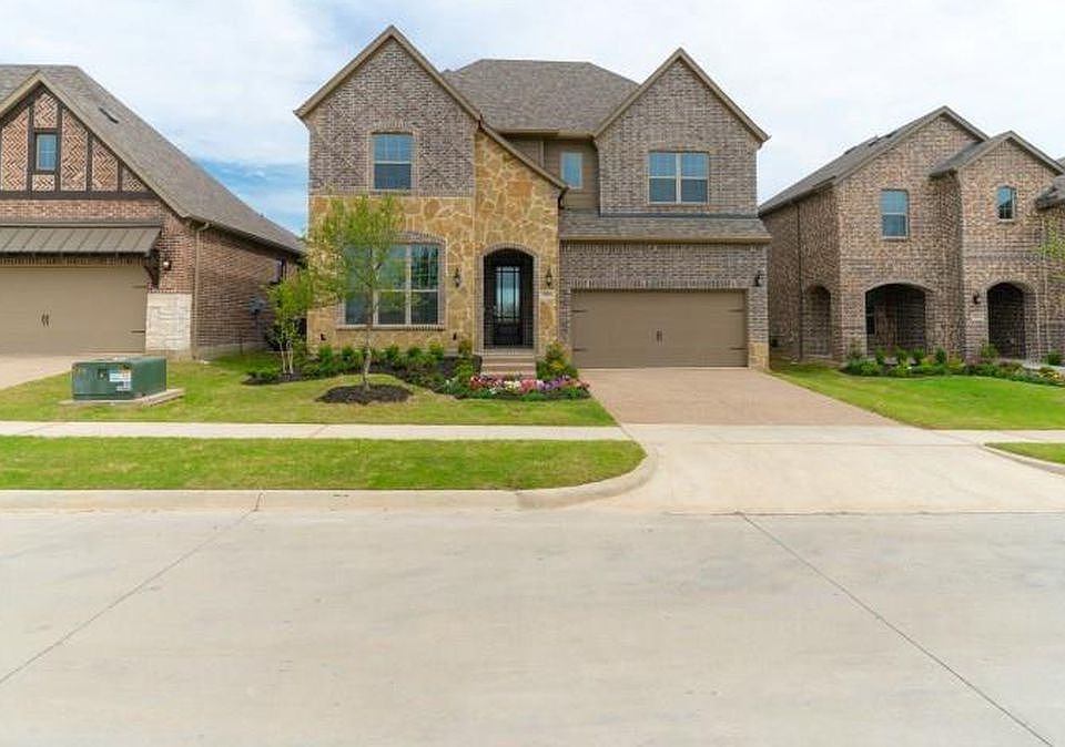 2nd image of 5920 Bellflower Dr