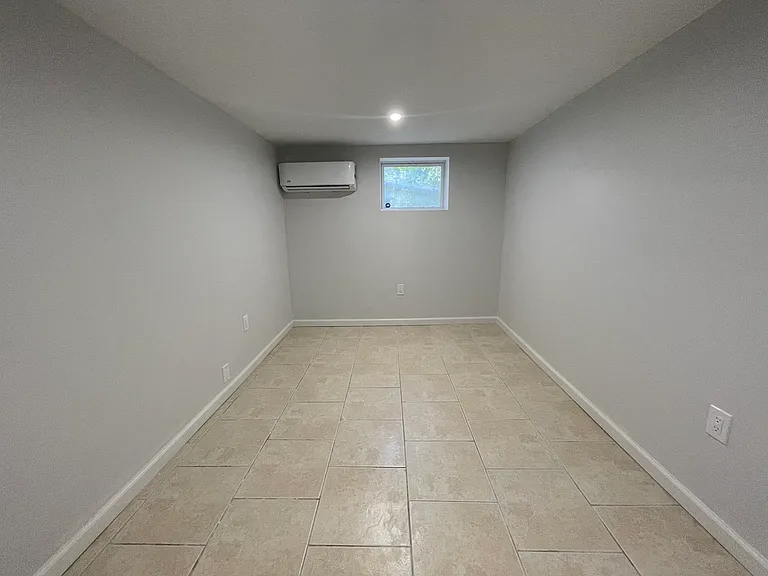 76 Wade St #1E — Photo 3