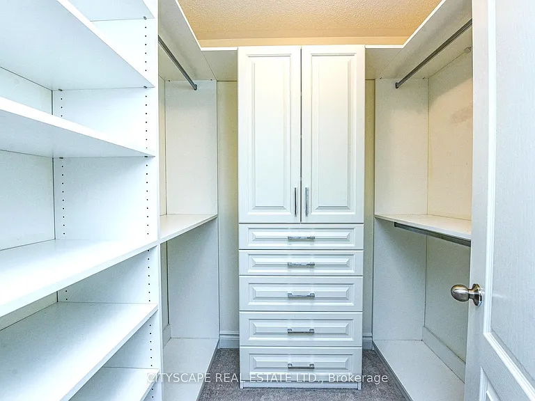 8652 Financial Dr — Photo 16