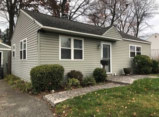 60 Rooney Ave, Albany, NY 12205