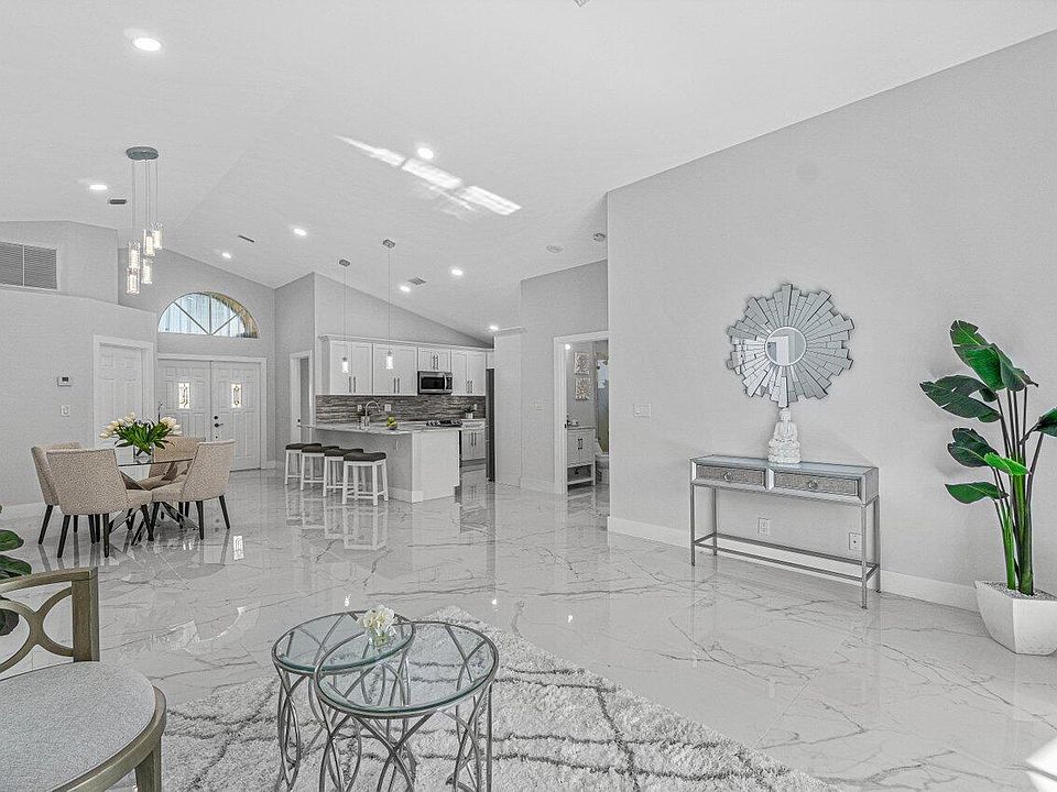 1st image of 7579 Stirling Bridge Boulevard N