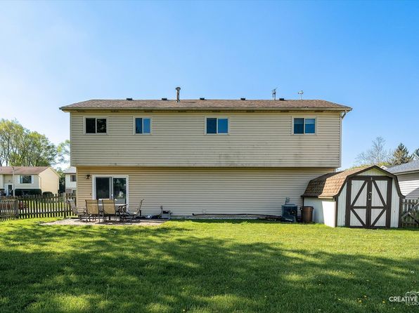 3125 Winchester Ct E, Aurora, IL 60504