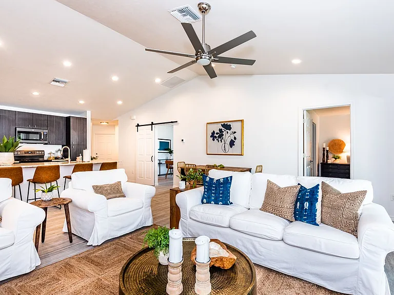215 Lewis Cir #111 — Photo 6