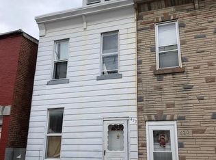 422 Maple St, Reading, PA 19602